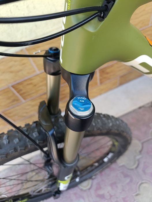 Focus 27,5 Карбон Full XT