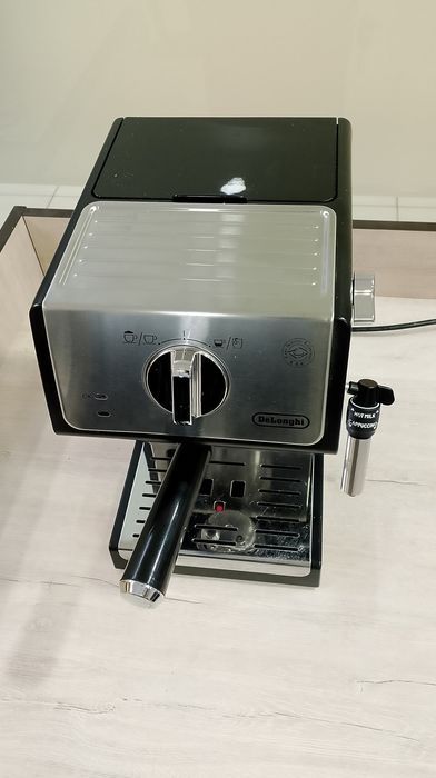 Kofe mashina delonghi