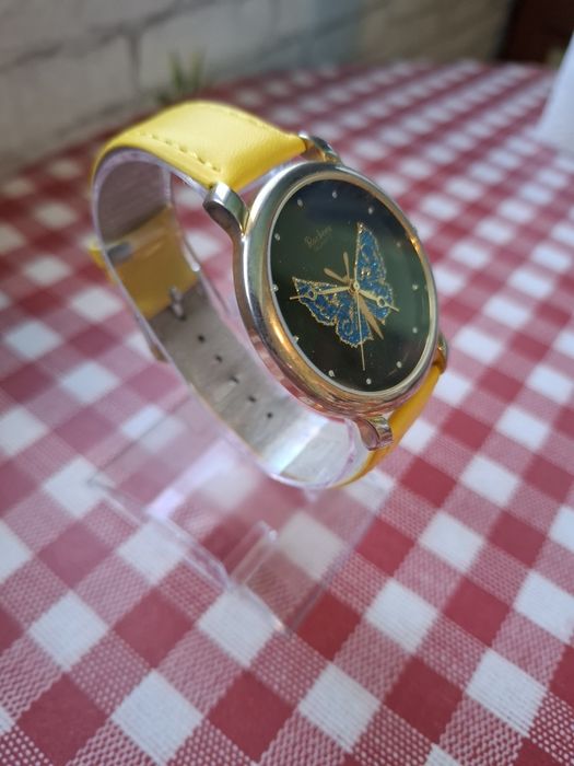 Дамски  кварцов часовник