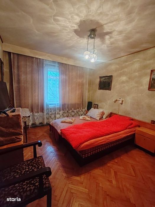4 camere spatioase, 85 mp, 2 bai – mobilat, zona Spitalul Sf. Ioan