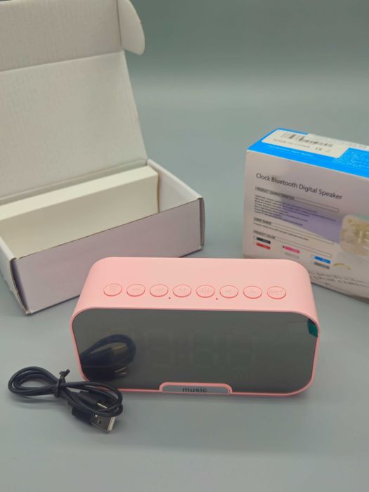 Розов LED дигитален часовник с Bluetooth колонка, FM радио и TF карта
