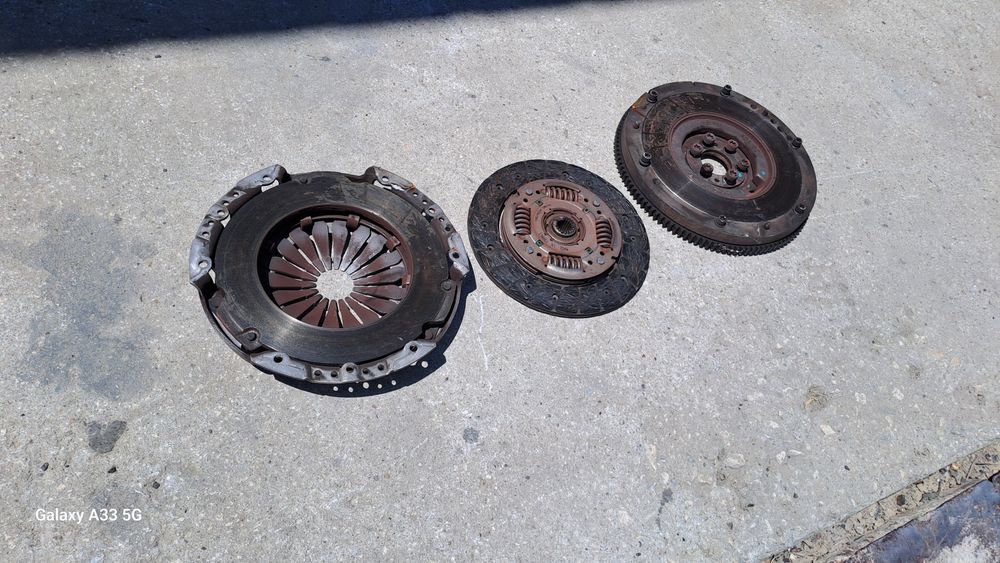 Маховик+съединител к-т FIAT GRANDE PUNTO 1.4I 2009-