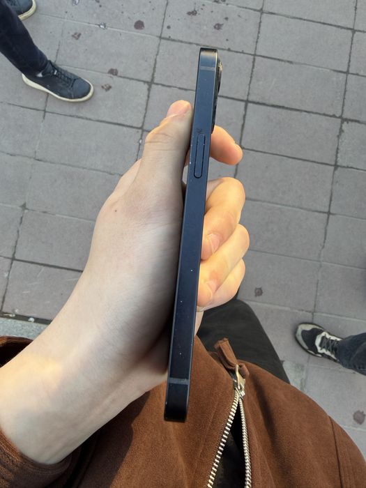 iPhone 13  128 g