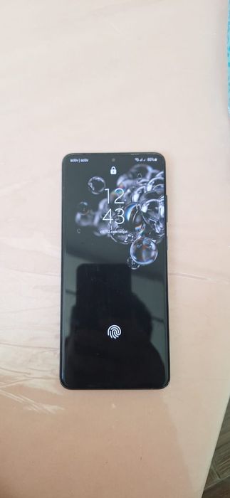 Самсунг S20 ULTRA