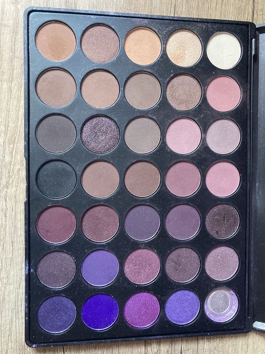 Продам тень полетка для проф визажа