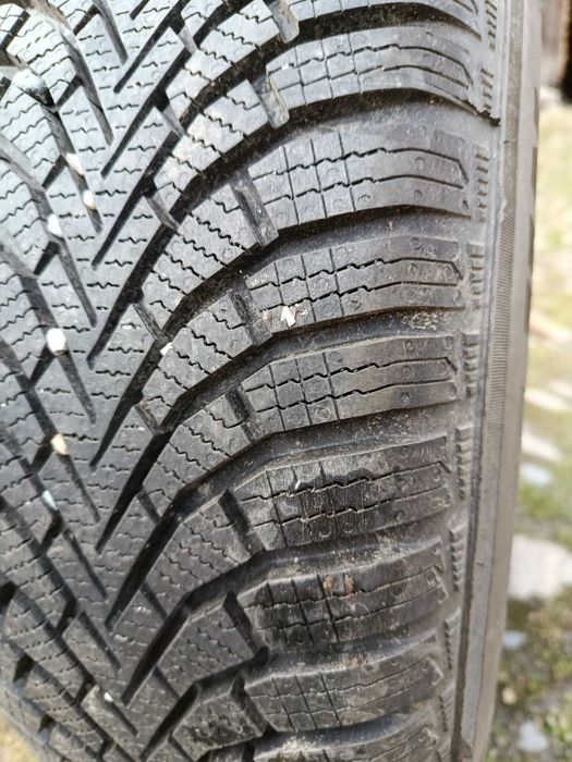 Anvelope iarnă 195/65 R15 91T + jante | DOT 2025 | utilizate 1 lună
