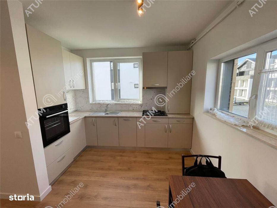 Garsoniera decomandata etaj 1 cu balcon si loc parcare in zona de Vest