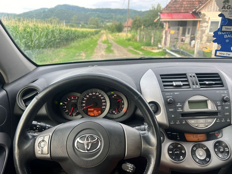 Vând Toyota rav 4 motor 22