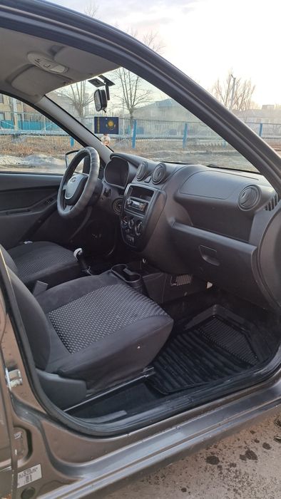 Лада Гранта продам 2017