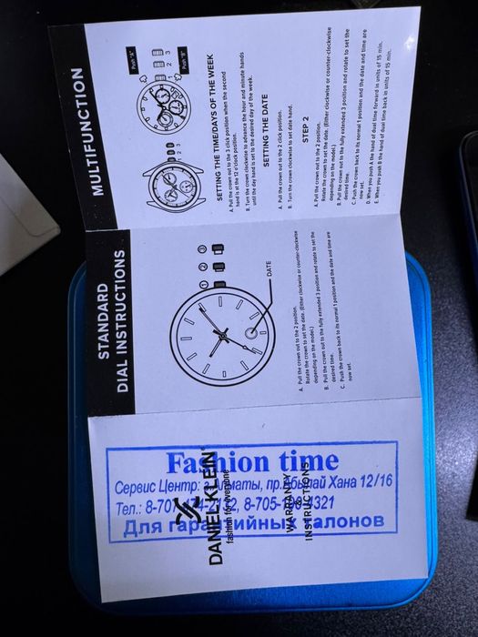 Deniel clein часы