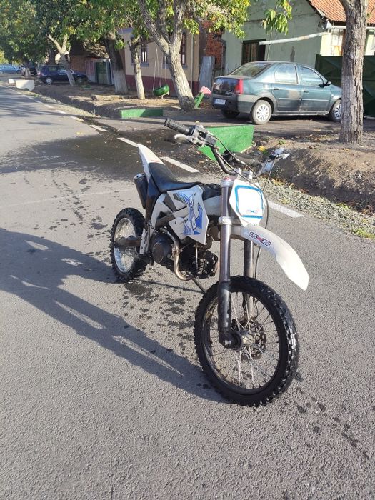 Vând cross 125cc