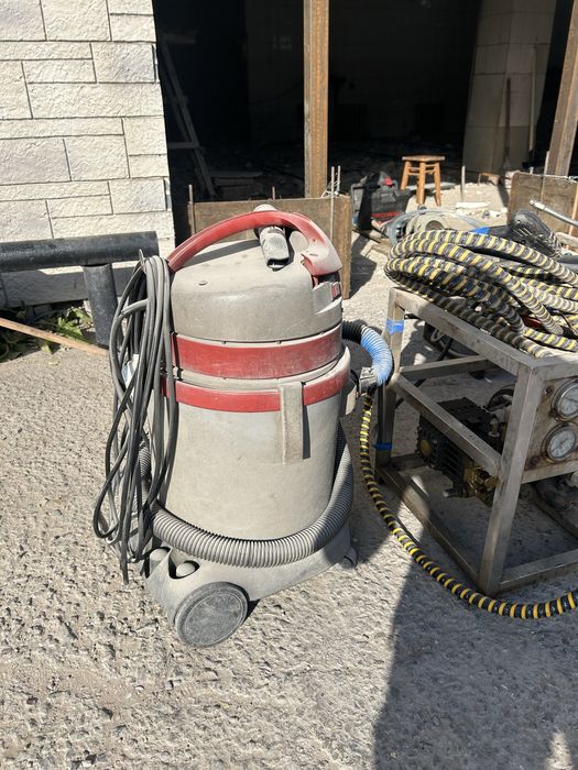 продается трансбой и пылесос для мойки срочная продажа!!!