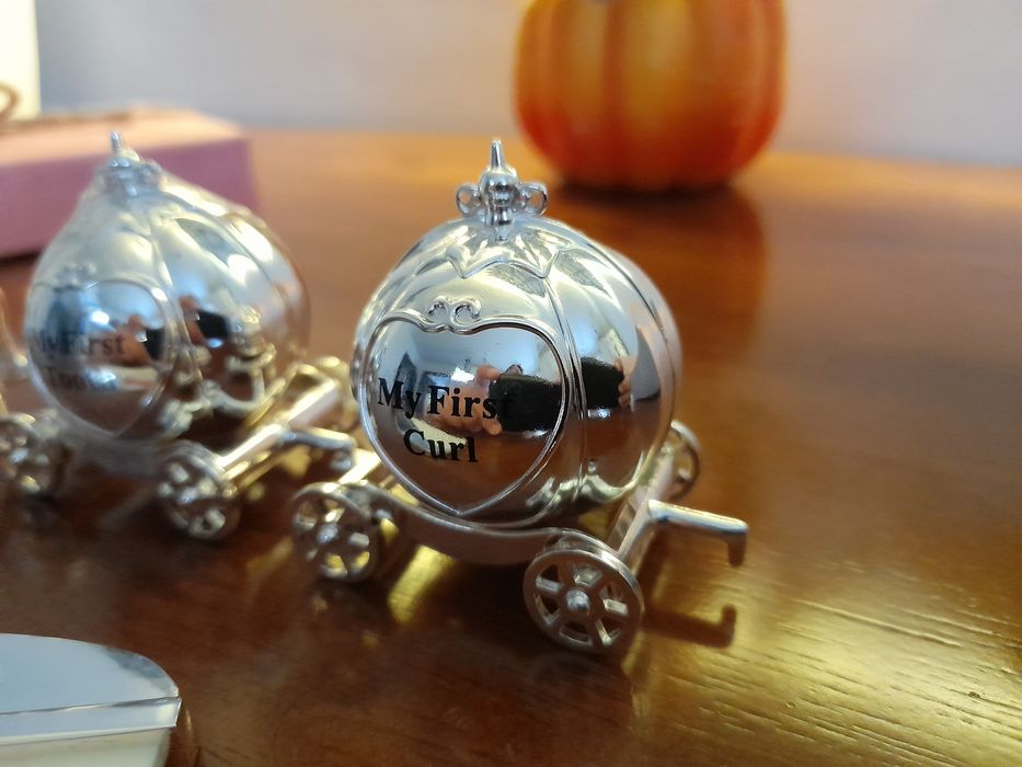 Cutiute mot primul dinte, perie si pieptan cadou pentru fetita