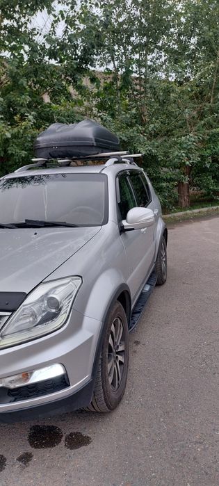 SsangEng Rexton W