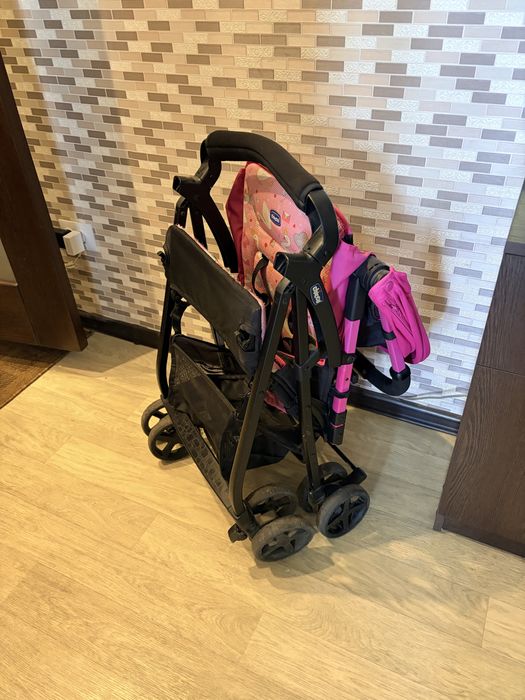 Прогулочная коляска chicco
