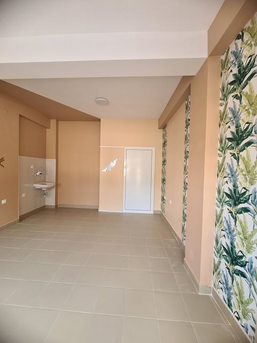 Дава се под наем Магазин в Ямбол, Аврен - 22 кв.м за 178.5 € - Снимка #15