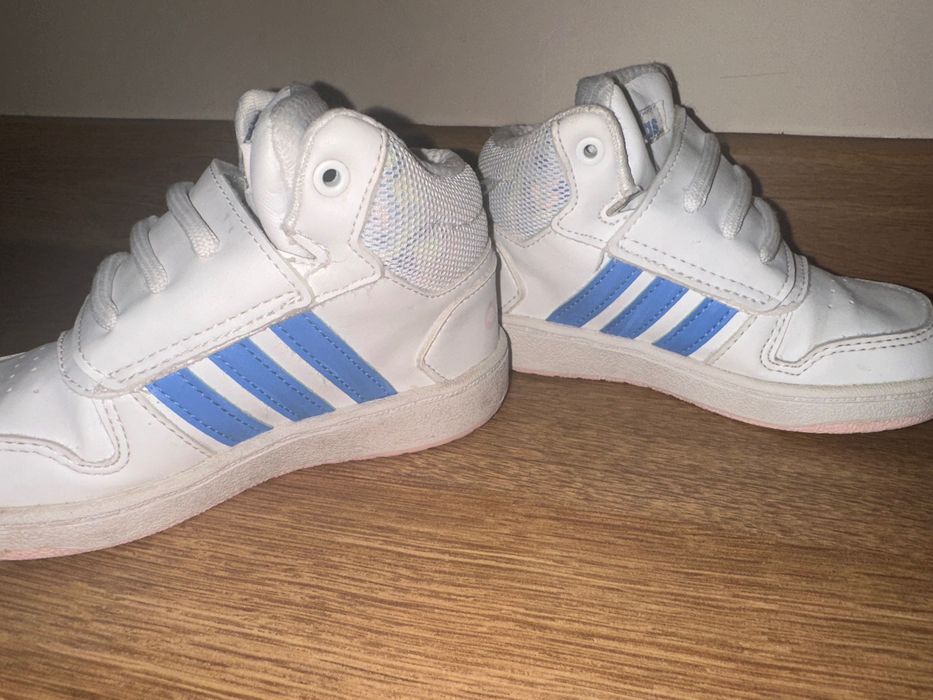 Високи кецове Адидас