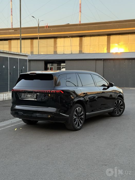 Donfeng 008 electr 610km