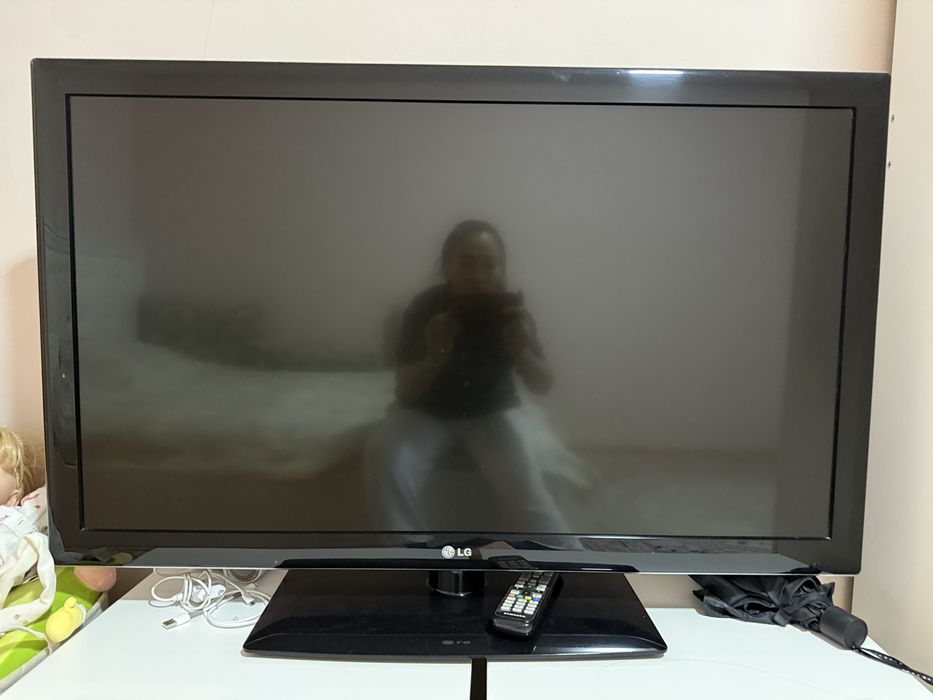 Продам плазменный телевизор LG
