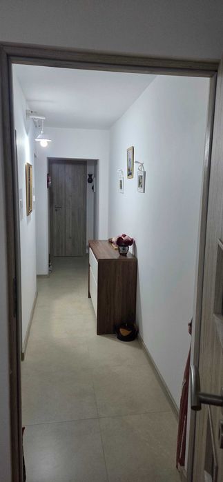 Apartament cu 3 camere
