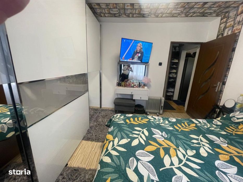 Apartament cu 3 dormitoare, 49.45 mp, etaj 1, zona 1 Mai