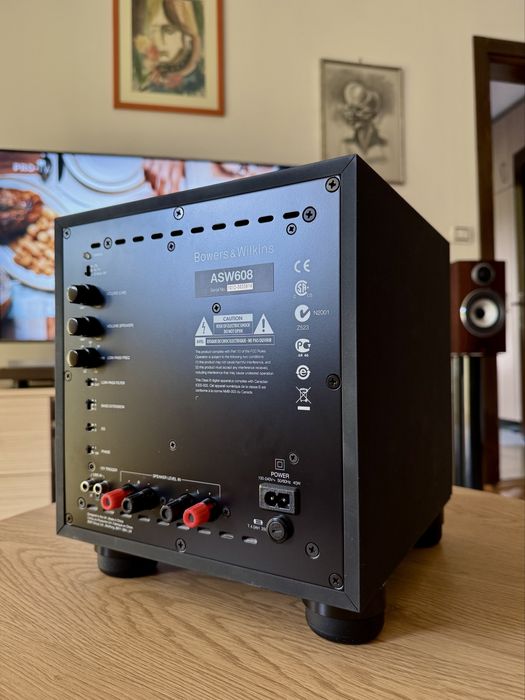 Subwoofer Bowers & Wilkins ASW608 – Sunet puternic, compact și precis