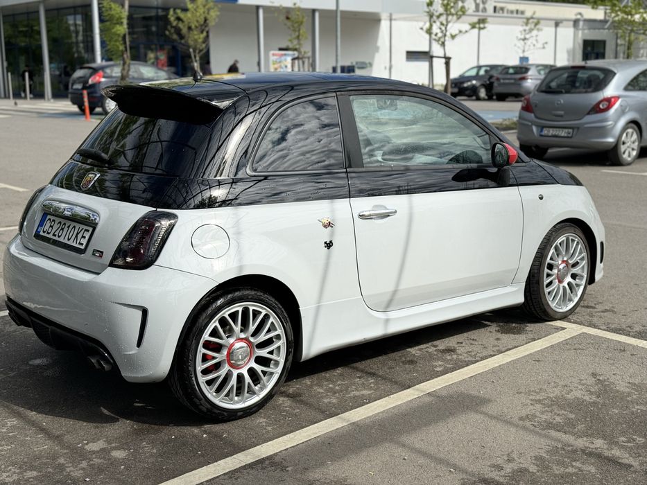 Fiat 500 ABARTH.