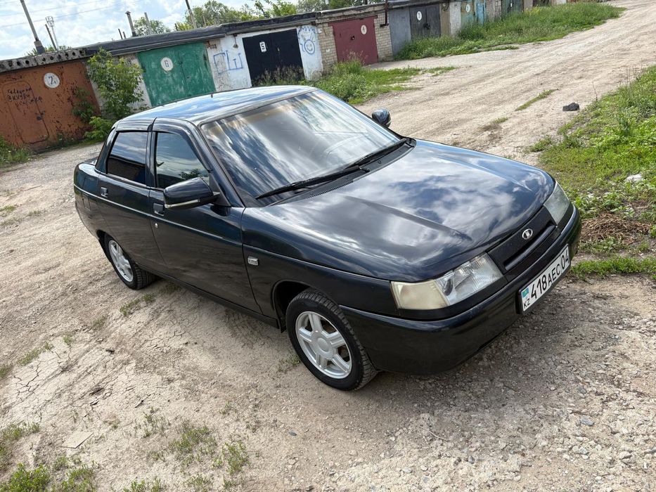 Продам машину ваз 2110