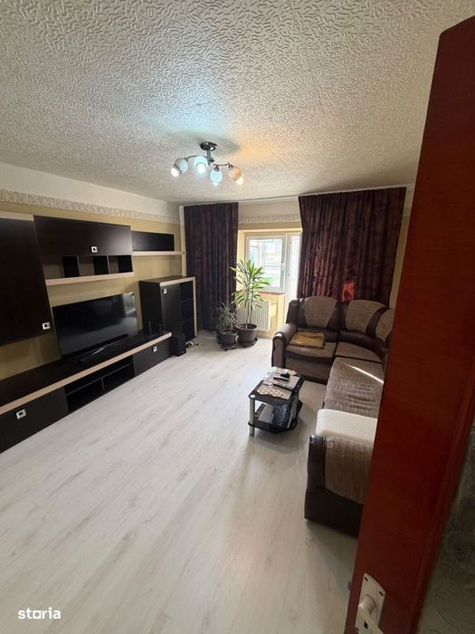 Vanzare apartament 3 camere zona 13 septembrie