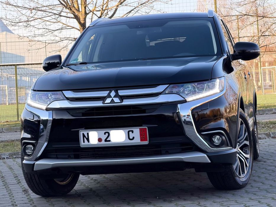Mitsubishi Outlander 2018 | 4x4 | Automat | 141.000km | NEW MODEL | Navi | Camera | Bi LED