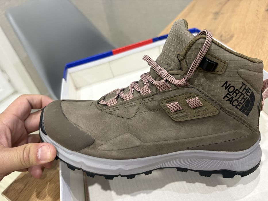 Ботинки женские 36р