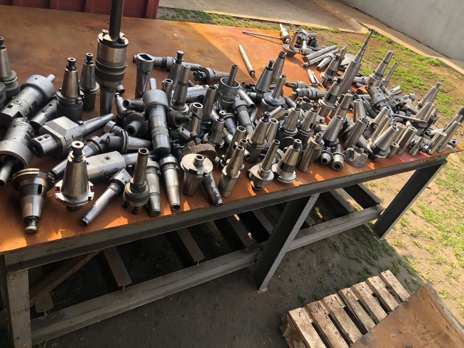 Conuri morse , conuri excentrice