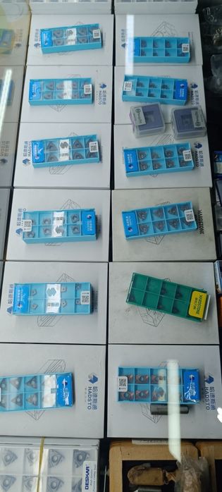 Токарно фрезерный инструмент