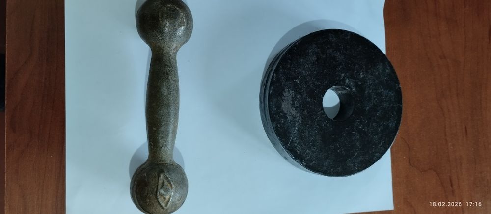 Гантеля - 1 кг. Блин - 2.5 кг. СССР.