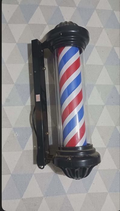 Бръснарски полюс