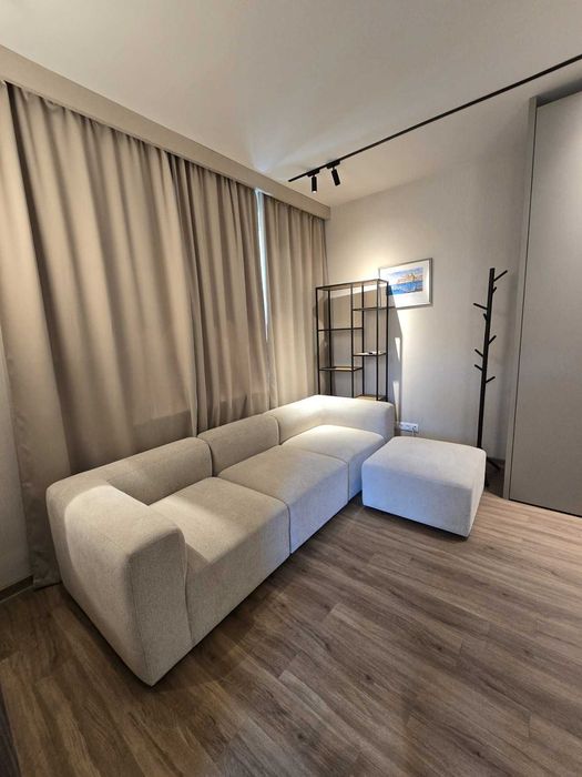 Дава се под наем Двустаен апартамент в София, Център - 45 кв.м за 650 € - Снимка #1