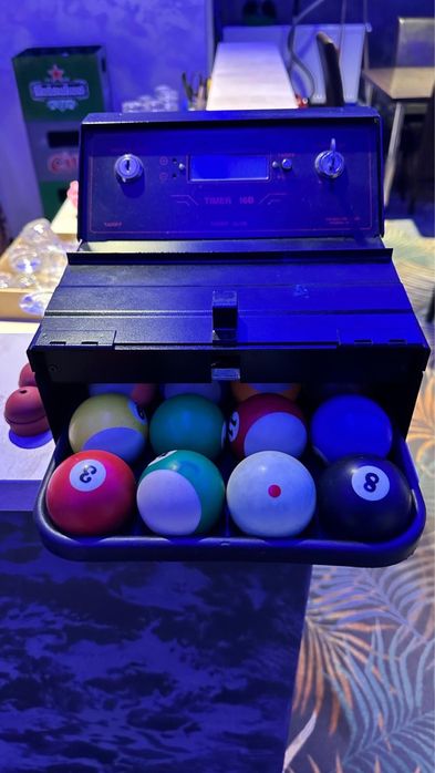 Vindem masa biliard profesionala 8”