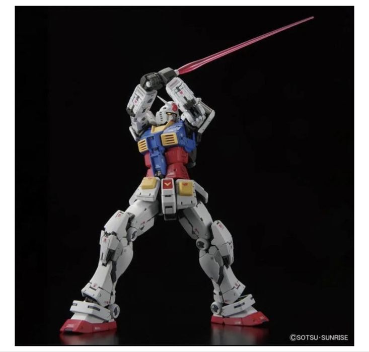 РОБОТ BANDAI Сборная модель новый