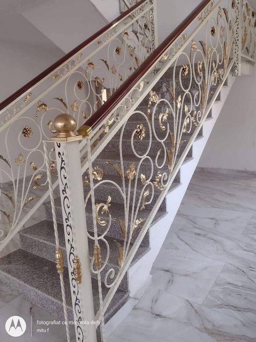 Executăm balustrade din fier forjat.