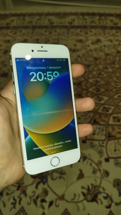 Обменяю айфон 8 почти новыи