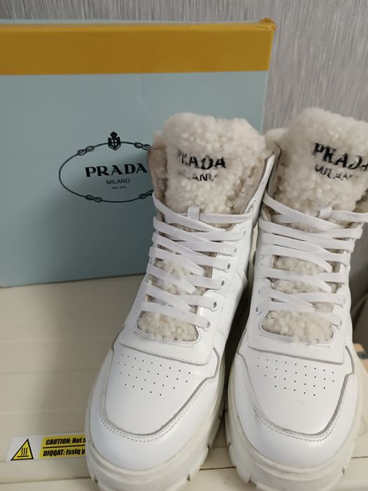 Зимние кроссовки Prada