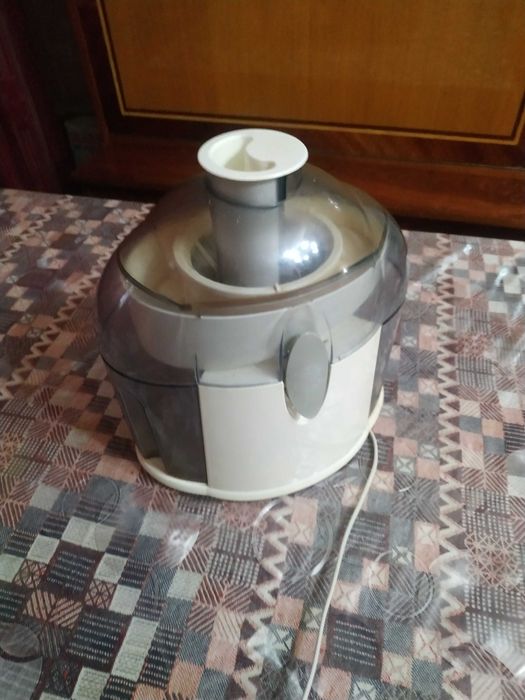 Продается соковыжималка