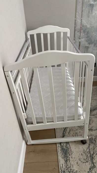 Кровать  манеж для малыша