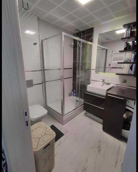 Дава се под наем Двустаен апартамент в Бургас, Изгрев - 63 кв.м за 204 € - Снимка #4