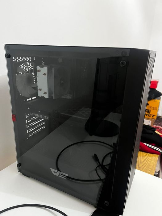 Продаю подчти новый компьютер