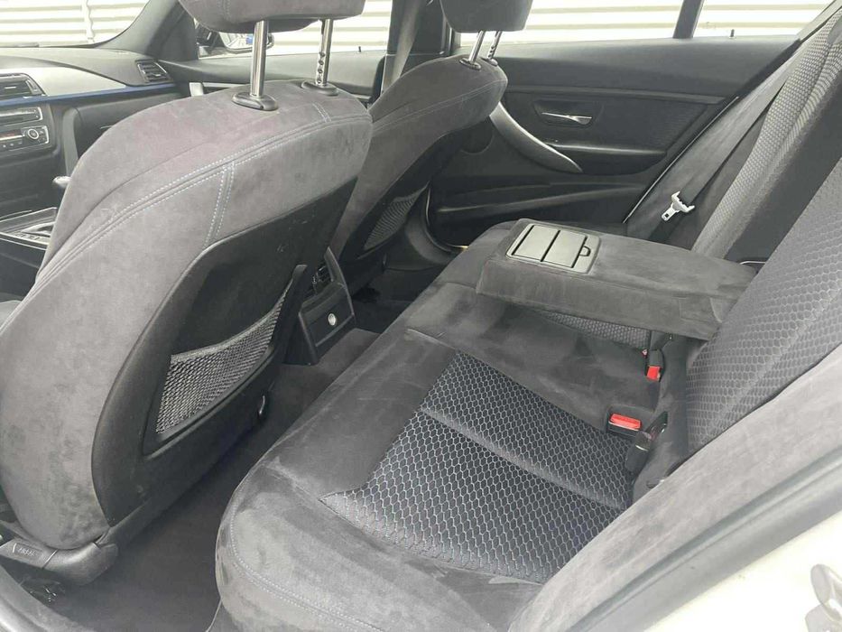 BMW 318D 2013 г цялостен М пакет 2.0 143 кс 6 скорости