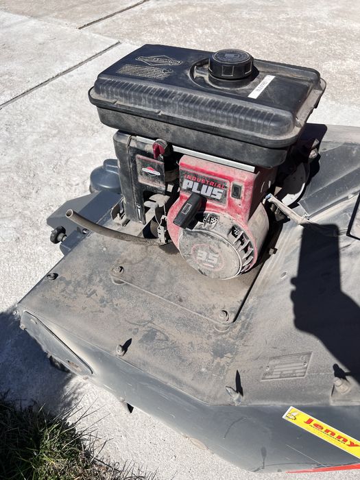 Бензинова Метла с самоход