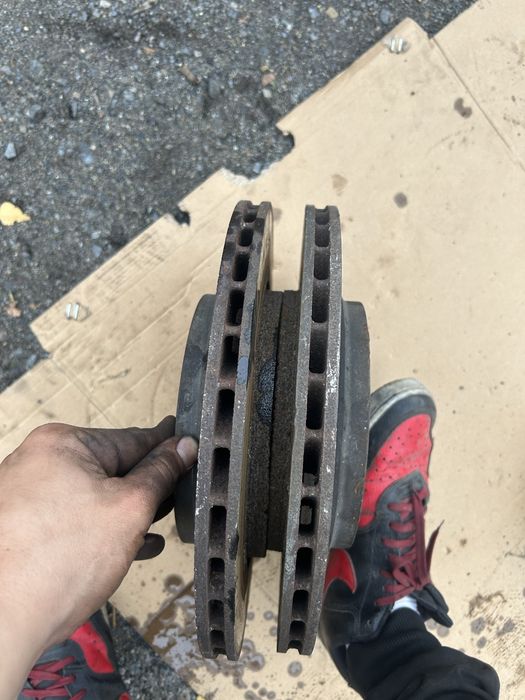 Задни спирачни апрати и дискове от BMW E46 3d/330i