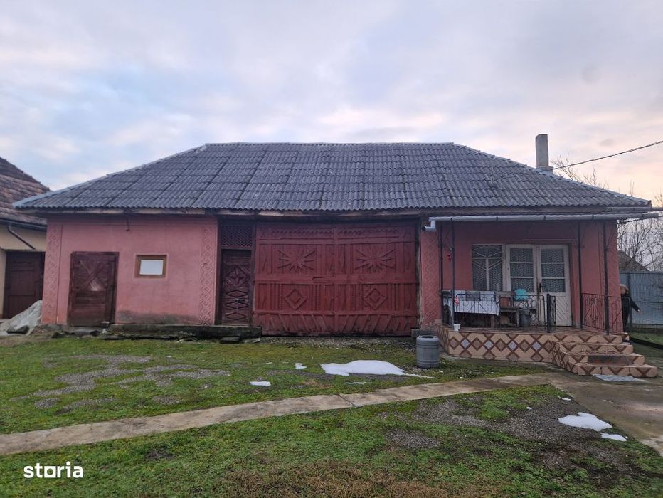 Casa veche cu teren generos – sat Mogosesti, com. Satu Lung | 18 ari