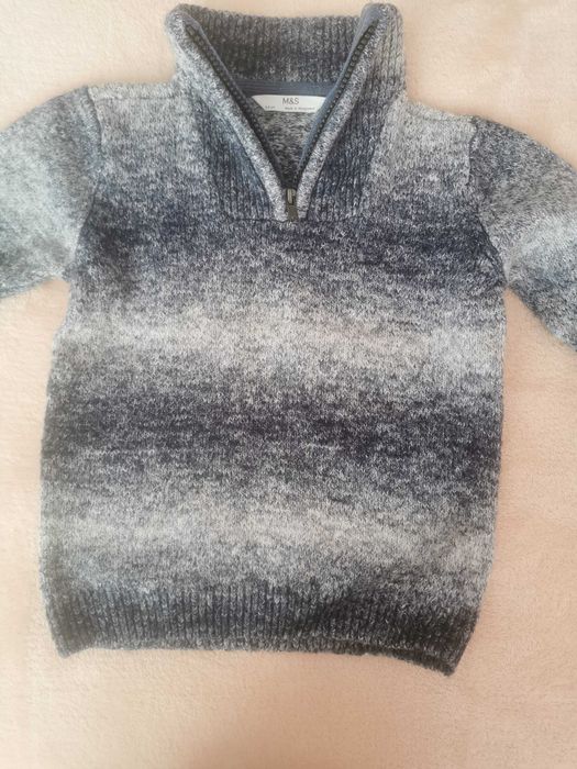 Зимен пуловер на английската марка Маркс и Спенсър